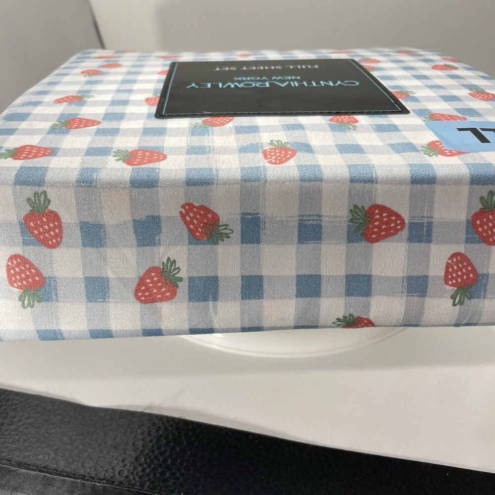 Cynthia Rowley Full Sheet Set Strawberry Gingham Blue Microfiber New - Picture 4 of 5